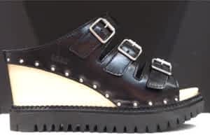 [title] - Was in den 60er-Jahren als funktionale Sandale zur Vorbeugung von Fußfehlstellungen begann, entwickelte sich binnen kürzester Zeit zum absoluten Must-have einer ganzen Generation. 